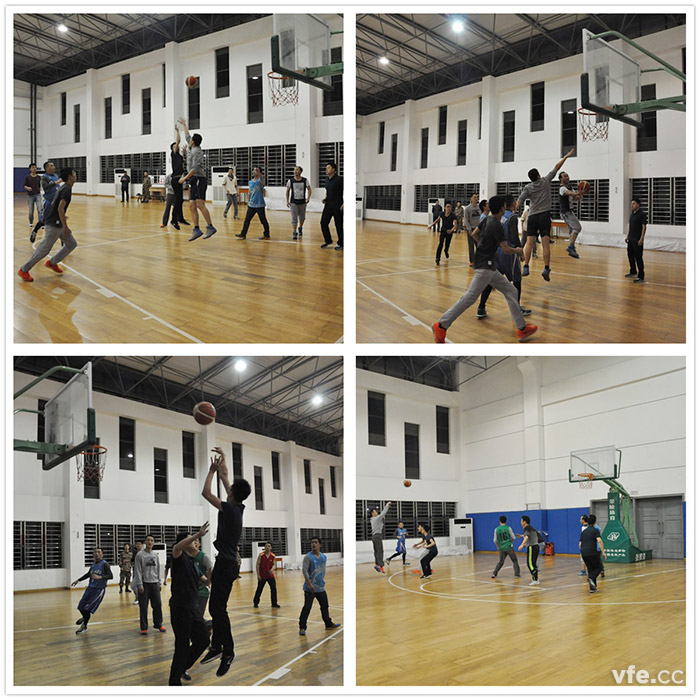 銀河代表隊(duì)與國(guó)防科大代表隊(duì)展開(kāi)籃球友誼賽 銀河代表隊(duì)與國(guó)防科大代表隊(duì)展開(kāi)籃球友誼賽